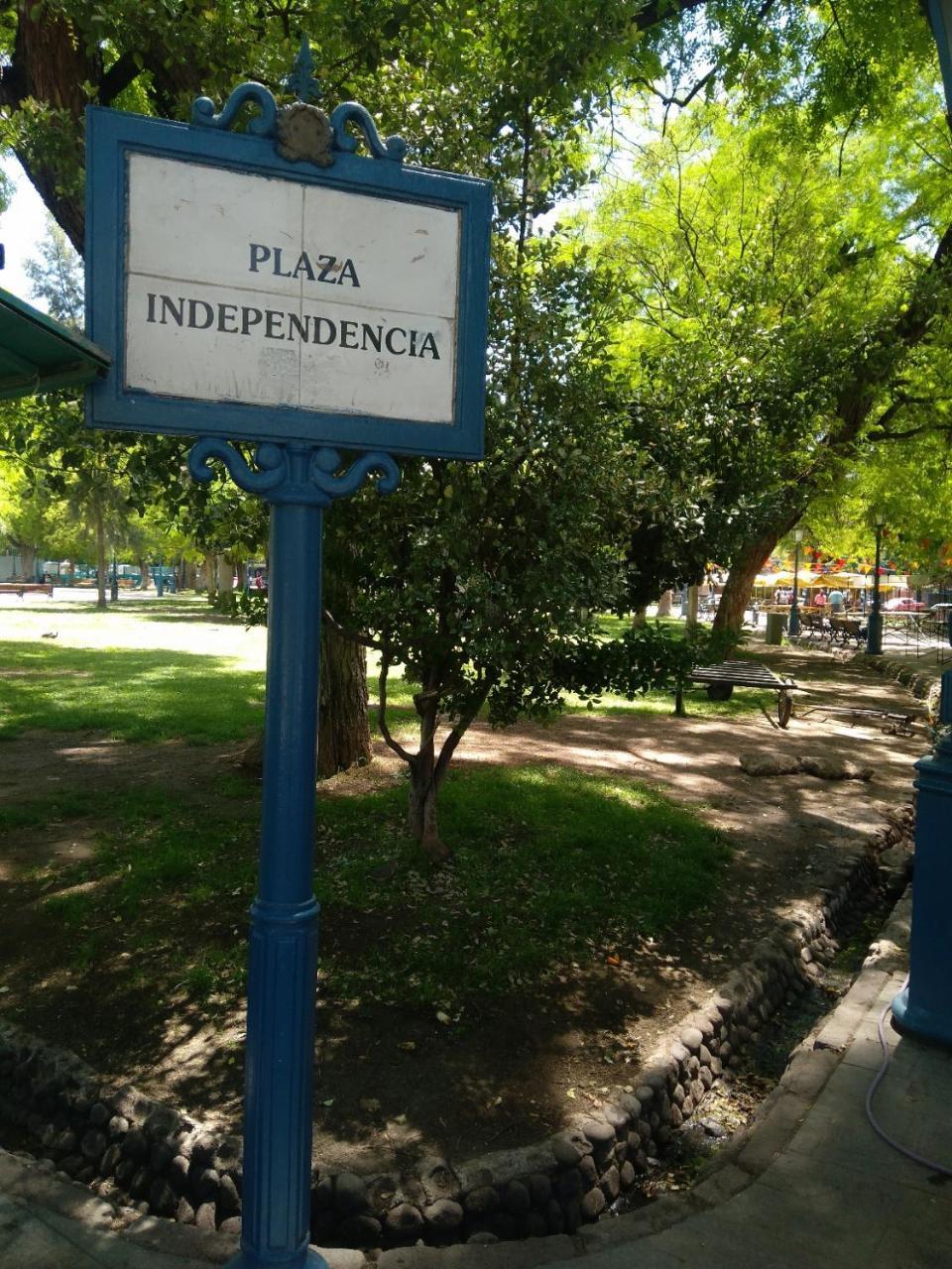 Plaza Independencia Apartment เมนโดซา ภายนอก รูปภาพ